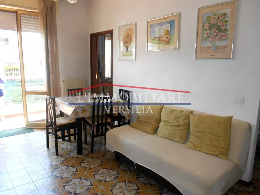 Immagine 12 di Appartamento in vendita  a Carrara