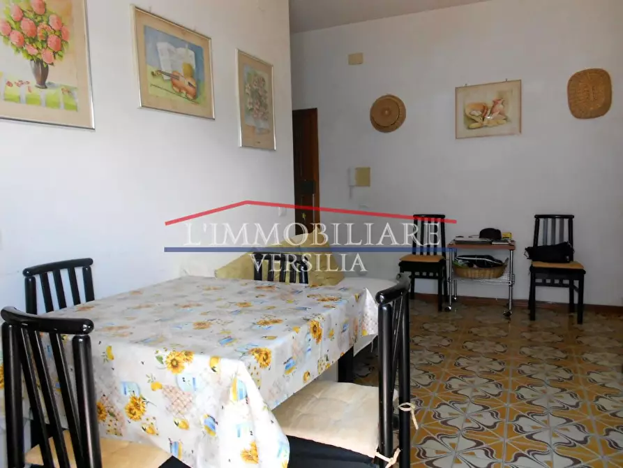 Immagine 13 di Appartamento in vendita  a Carrara