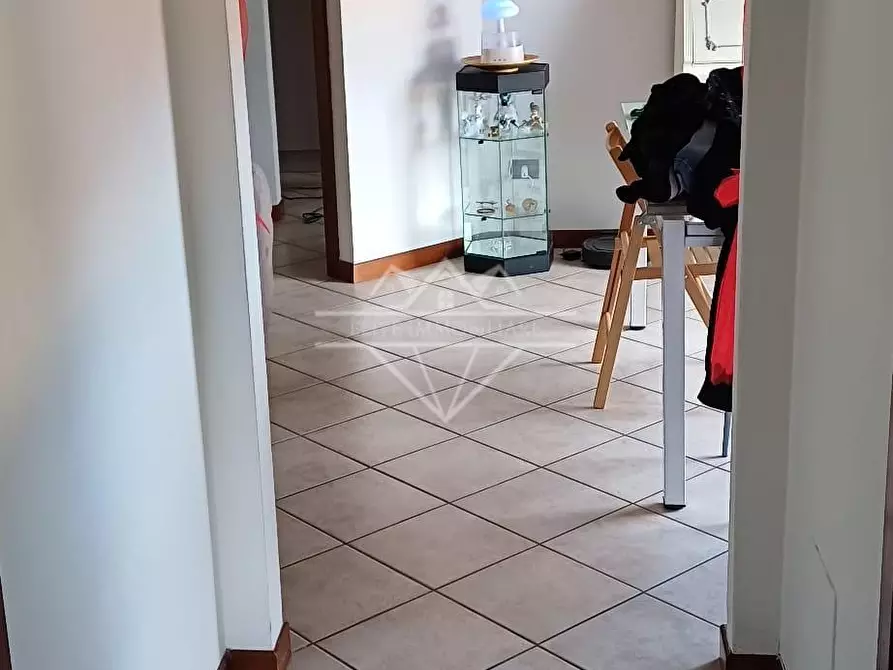 Immagine 12 di Appartamento in vendita  a Carrara