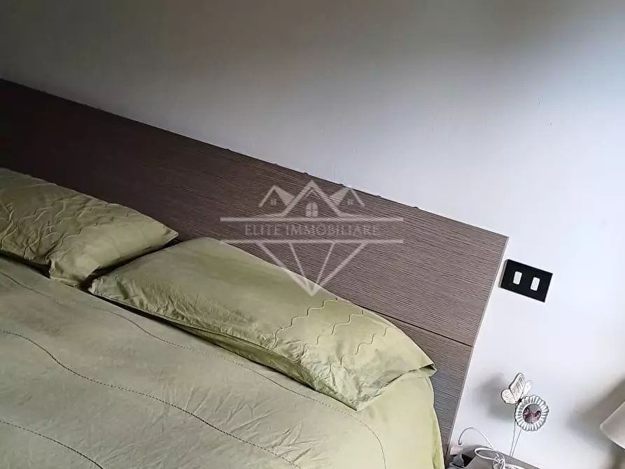 Immagine 8 di Appartamento in vendita  a Carrara