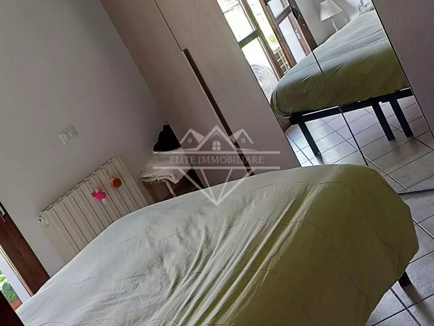 Immagine 9 di Appartamento in vendita  a Carrara