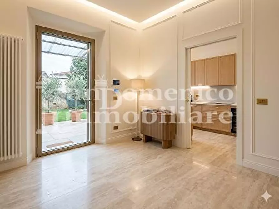 Immagine 1 di Villa in vendita  a Vecchiano