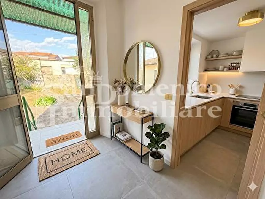 Immagine 3 di Villa in vendita  a Vecchiano