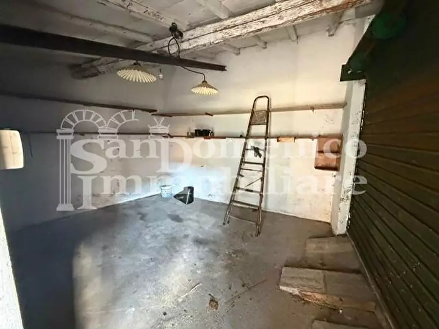 Immagine 22 di Villa in vendita  a Vecchiano