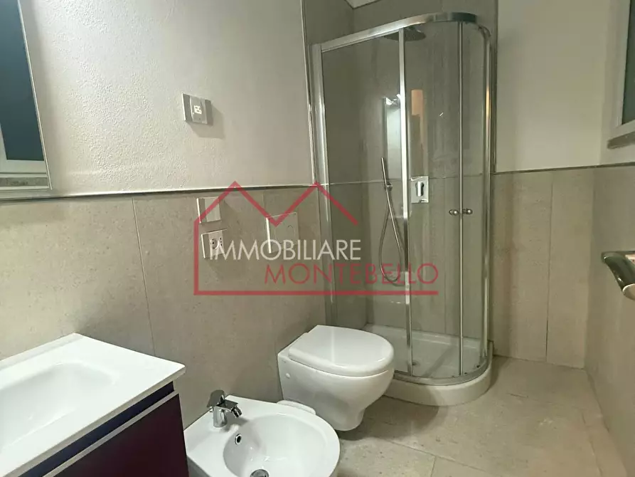 Immagine 10 di Casa indipendente in vendita  a Camaiore