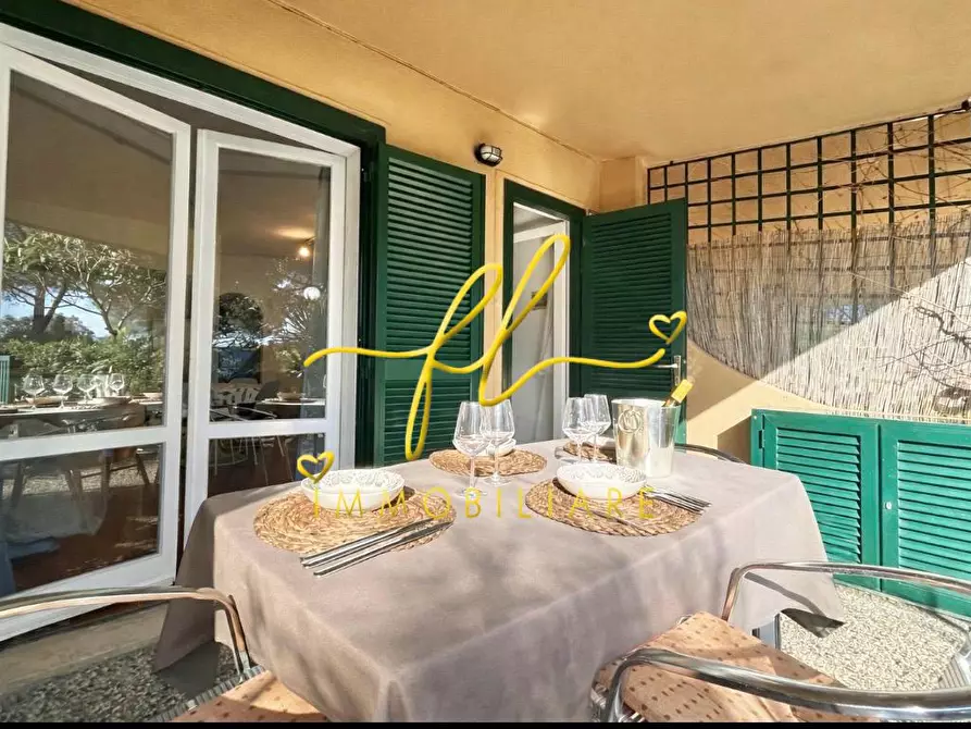 Immagine 2 di Appartamento in vendita  a Capoliveri