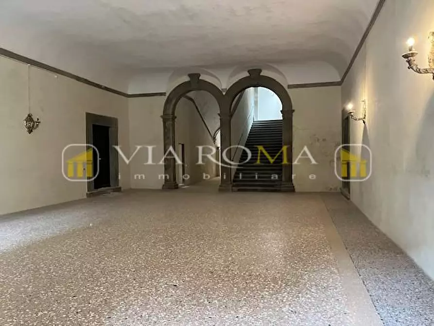 Immagine 7 di Appartamento in vendita  a Lucca