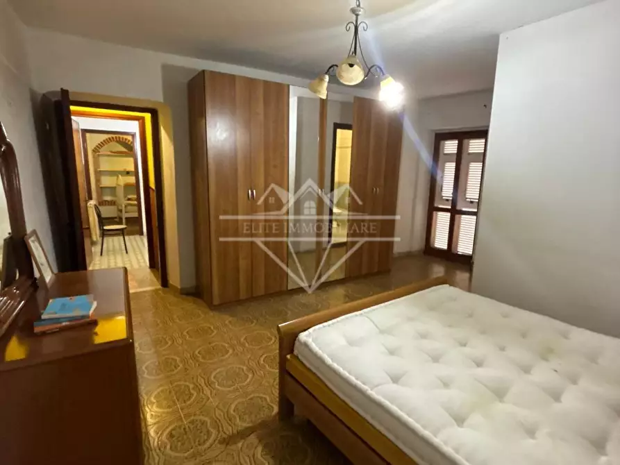 Immagine 3 di Appartamento in affitto  a Carrara