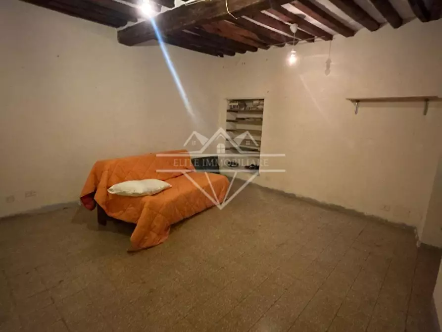 Immagine 6 di Appartamento in affitto  a Carrara