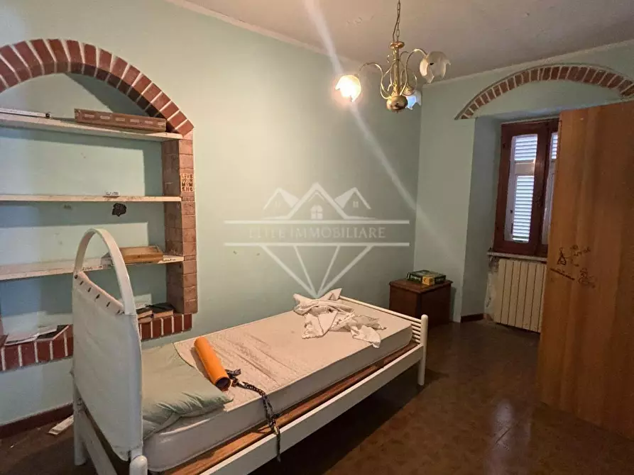 Immagine 4 di Appartamento in affitto  a Carrara