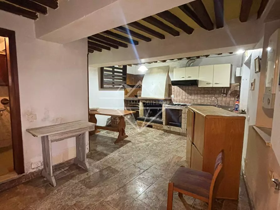 Immagine 2 di Appartamento in affitto  a Carrara