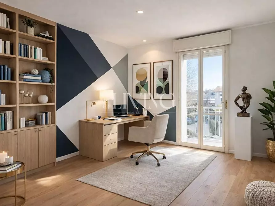 Immagine 15 di Appartamento in vendita  a Lucca