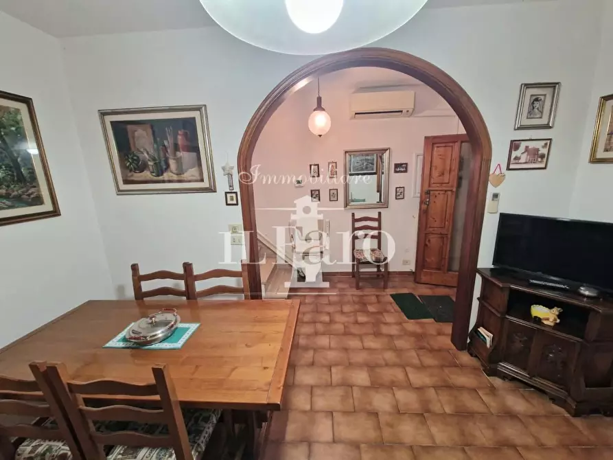 Immagine 2 di Terratetto in vendita  a Campi Bisenzio