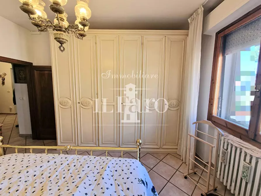 Immagine 19 di Appartamento in vendita  a Campi Bisenzio