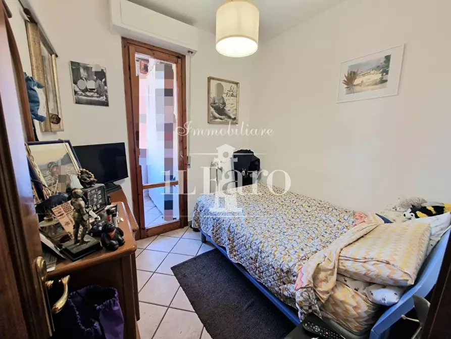 Immagine 24 di Appartamento in vendita  a Campi Bisenzio