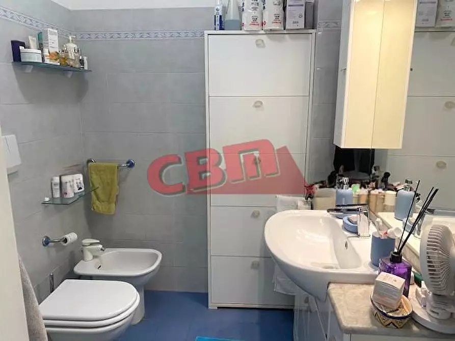 Immagine 21 di Appartamento in vendita  a Livorno