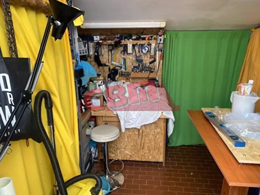 Immagine 33 di Appartamento in vendita  a Livorno