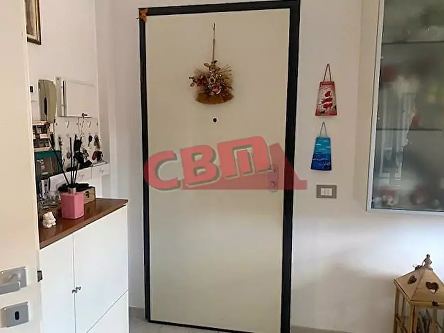 Immagine 30 di Appartamento in vendita  a Livorno