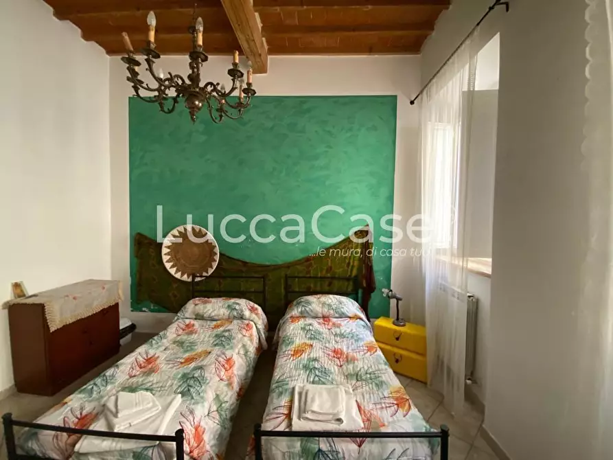 Immagine 6 di Appartamento in vendita  a Livorno