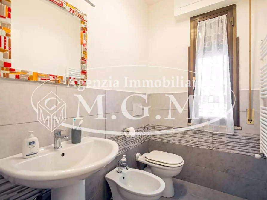 Immagine 15 di Appartamento in vendita  a Pontedera