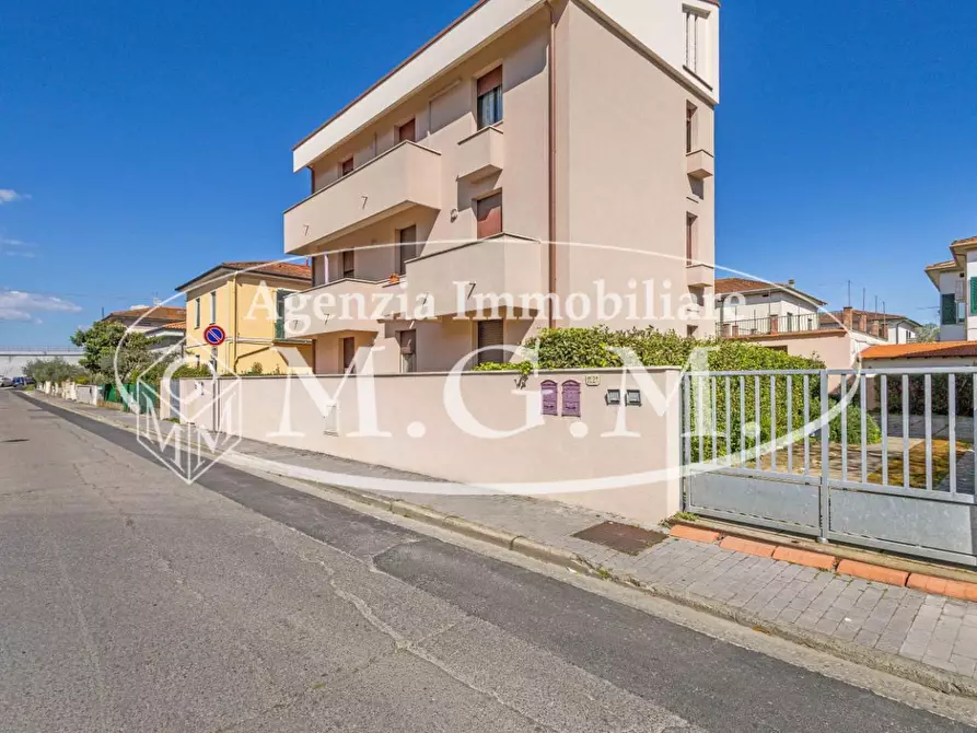 Immagine 26 di Appartamento in vendita  a Pontedera