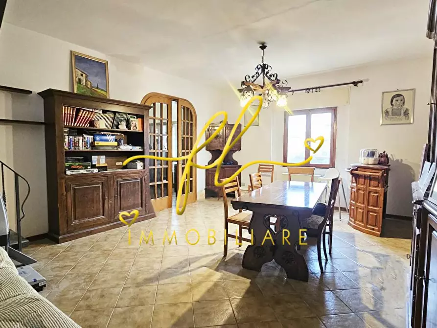 Immagine 2 di Appartamento in vendita  a Castagneto Carducci