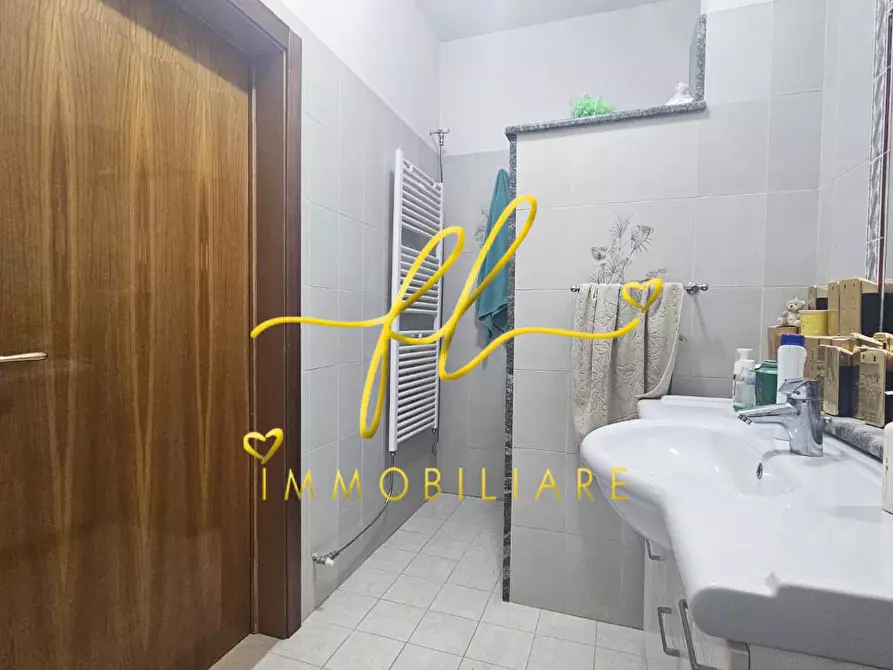 Immagine 15 di Appartamento in vendita  a Castagneto Carducci