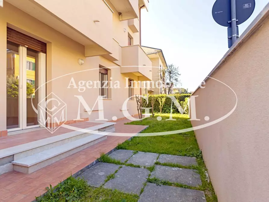 Immagine 2 di Appartamento in vendita  a Pontedera