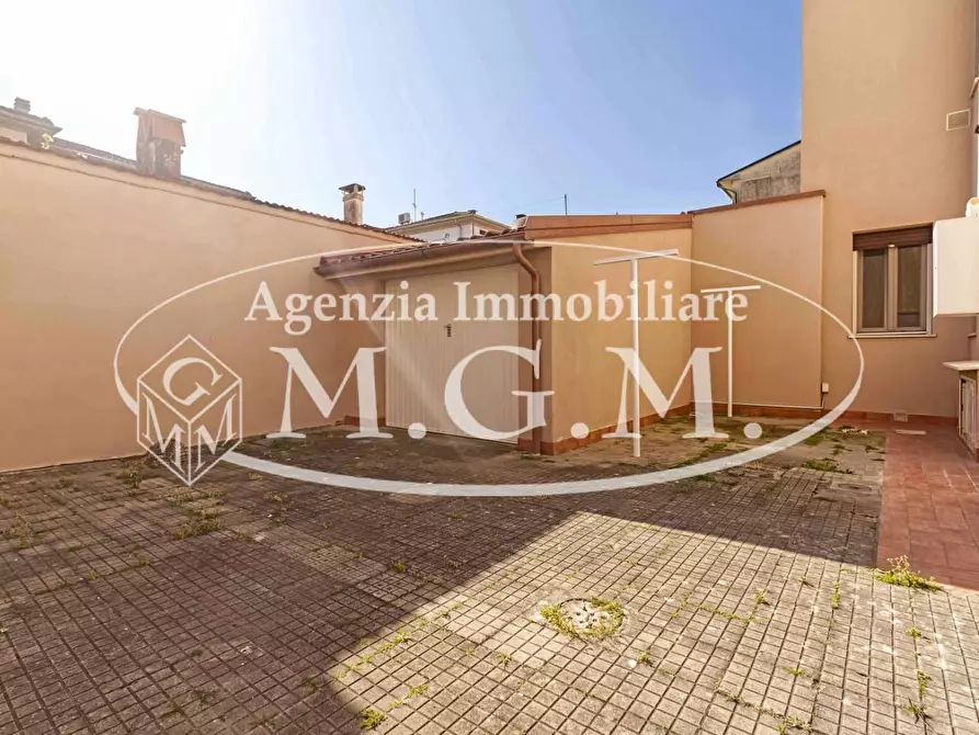 Immagine 7 di Appartamento in vendita  a Pontedera