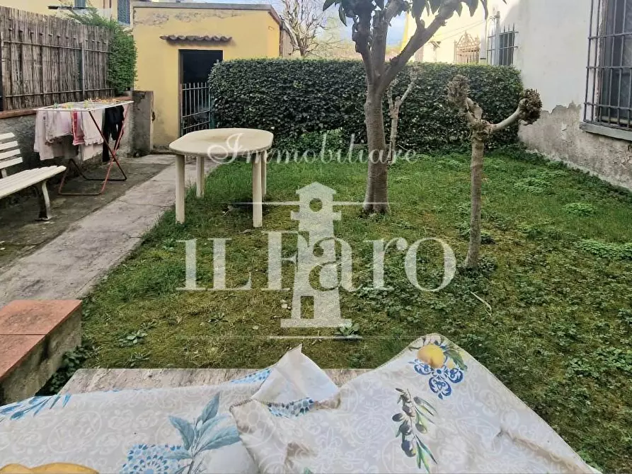 Immagine 2 di Terratetto in vendita  a Campi Bisenzio