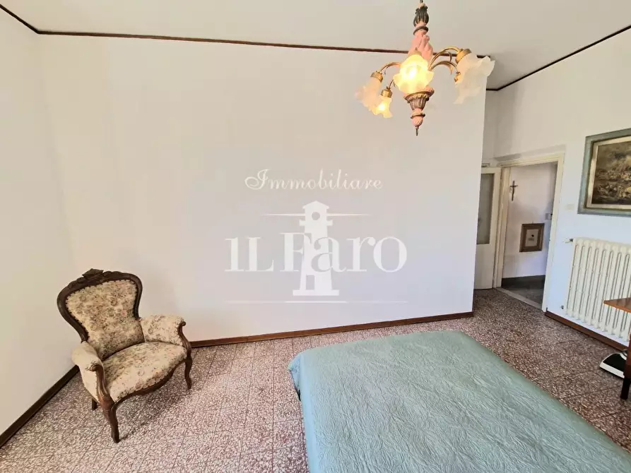 Immagine 19 di Terratetto in vendita  a Campi Bisenzio