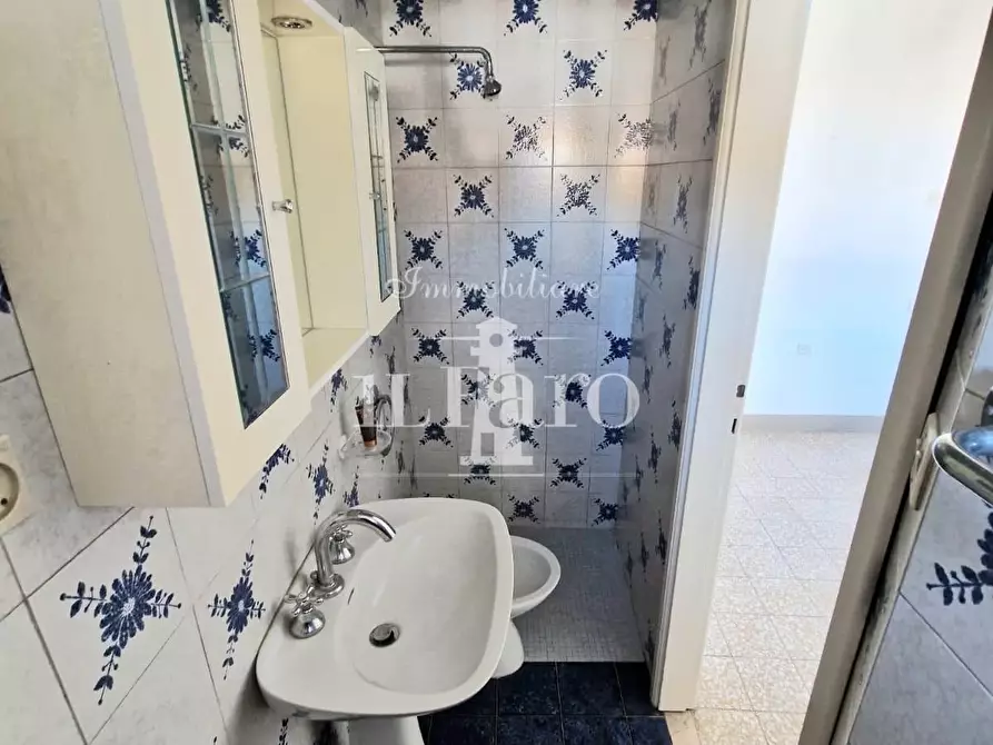 Immagine 17 di Terratetto in vendita  a Campi Bisenzio