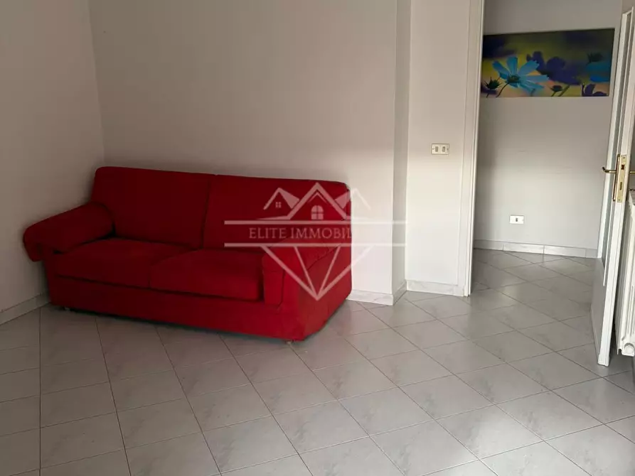 Immagine 3 di Appartamento in affitto  a Carrara