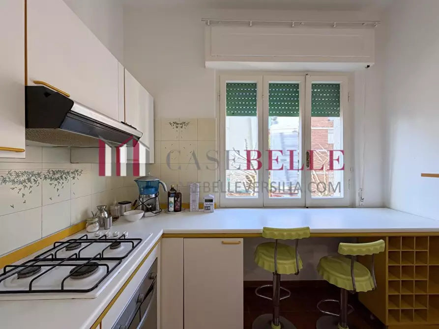 Immagine 11 di Appartamento in vendita  a Massa