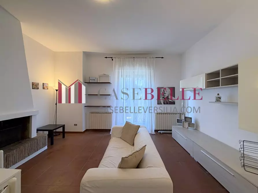 Immagine 1 di Appartamento in vendita  a Massa