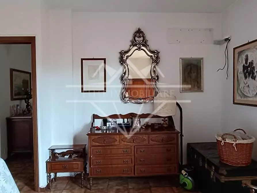 Immagine 30 di Casa semindipendente in vendita  a Carrara