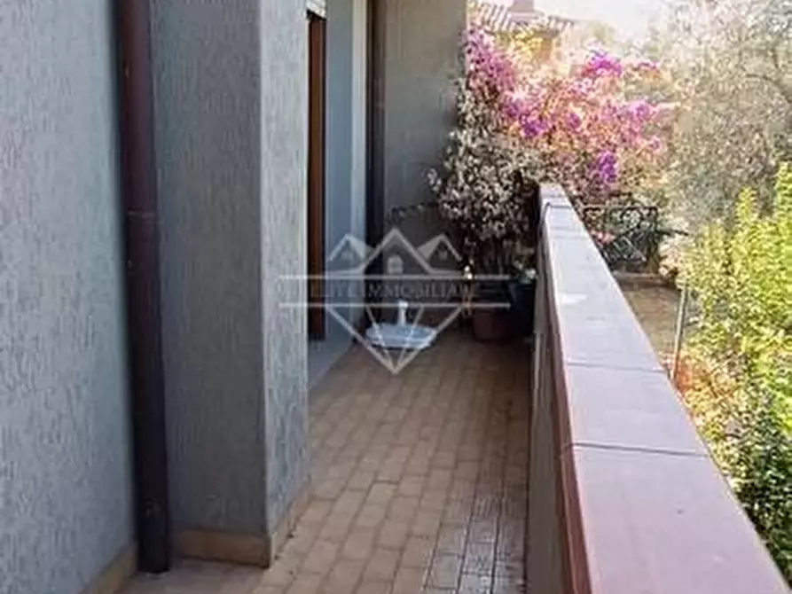 Immagine 21 di Casa semindipendente in vendita  a Carrara