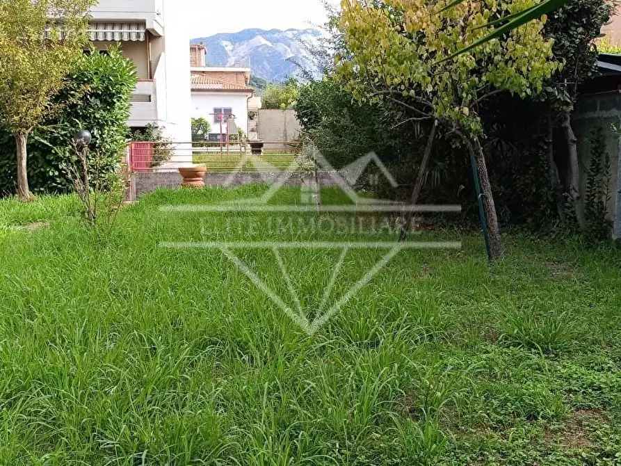 Immagine 6 di Casa semindipendente in vendita  a Carrara