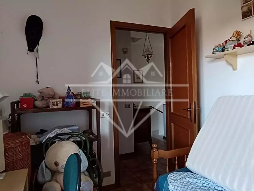 Immagine 26 di Casa semindipendente in vendita  a Carrara
