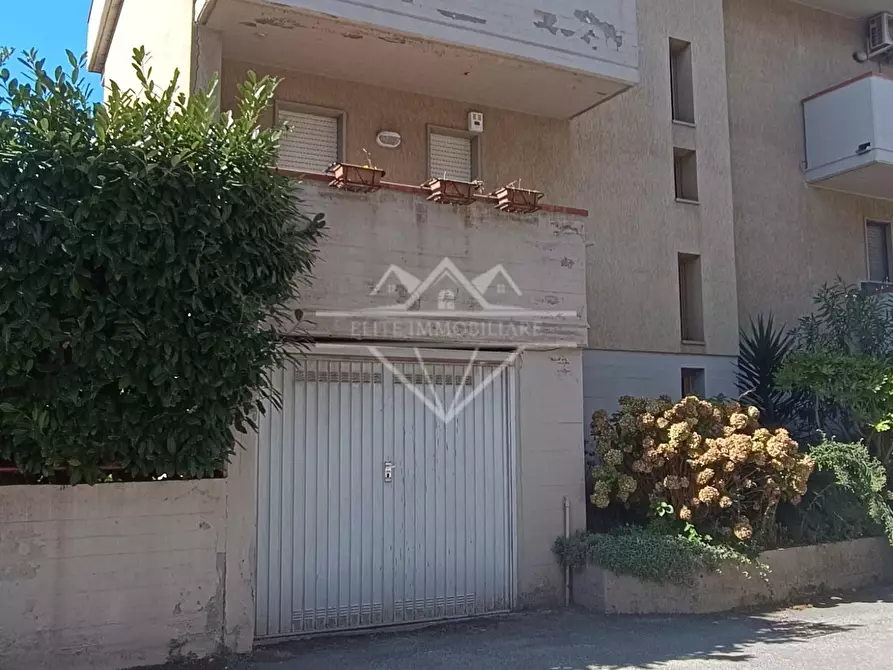 Immagine 17 di Casa semindipendente in vendita  a Carrara