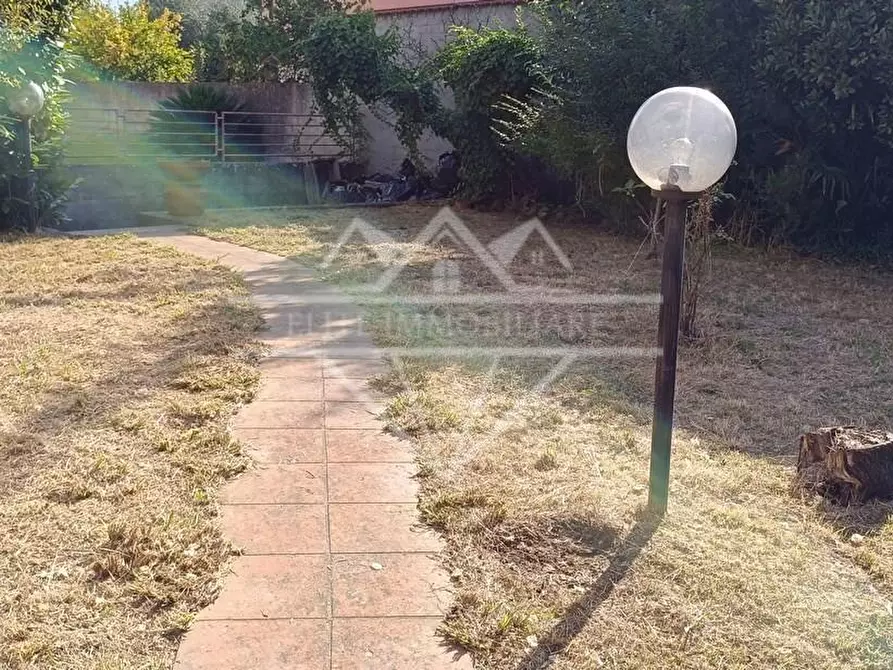 Immagine 14 di Casa semindipendente in vendita  a Carrara