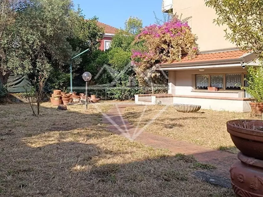 Immagine 7 di Casa semindipendente in vendita  a Carrara