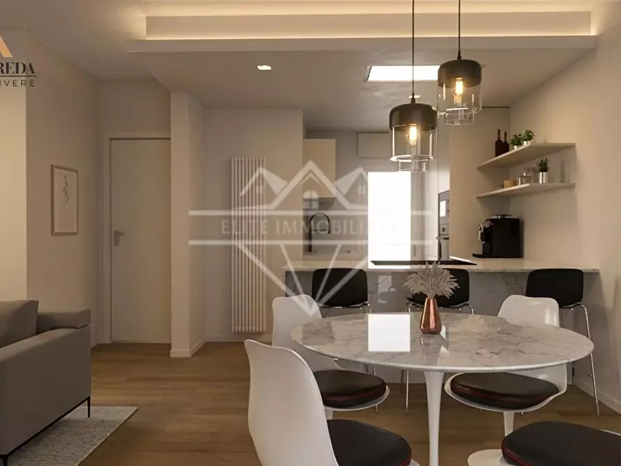 Immagine 49 di Casa semindipendente in vendita  a Carrara