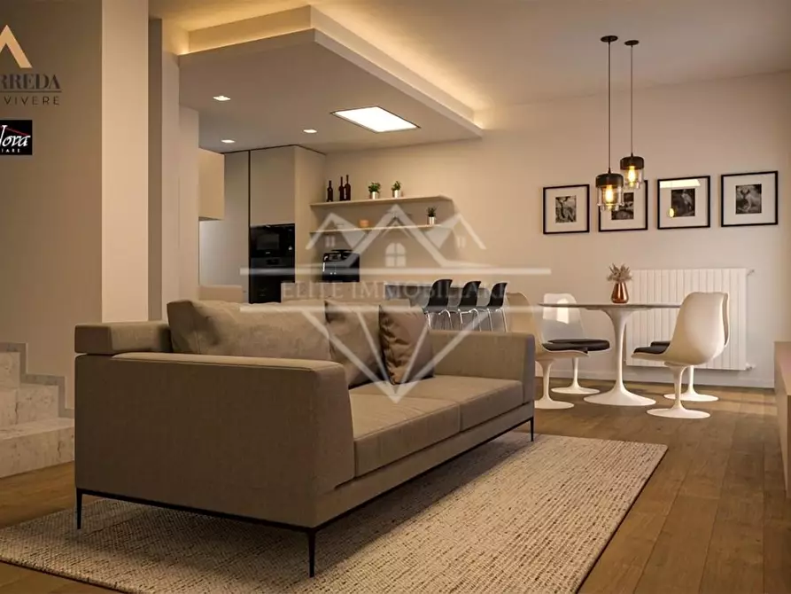 Immagine 4 di Casa semindipendente in vendita  a Carrara