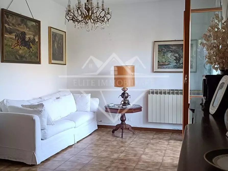 Immagine 38 di Casa semindipendente in vendita  a Carrara