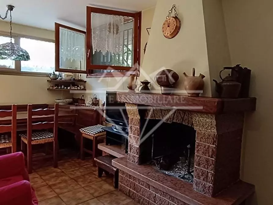 Immagine 41 di Casa semindipendente in vendita  a Carrara