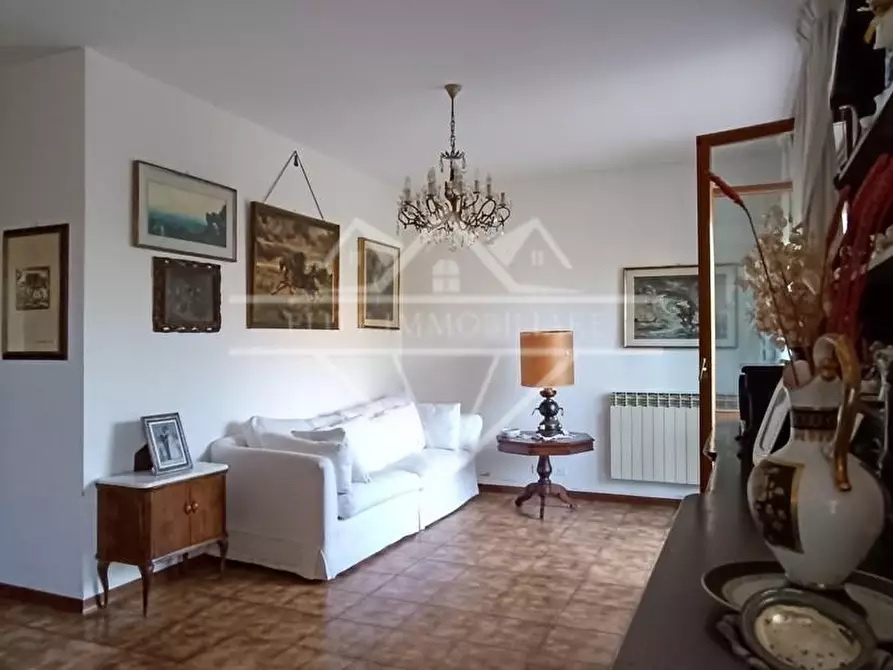 Immagine 35 di Casa semindipendente in vendita  a Carrara