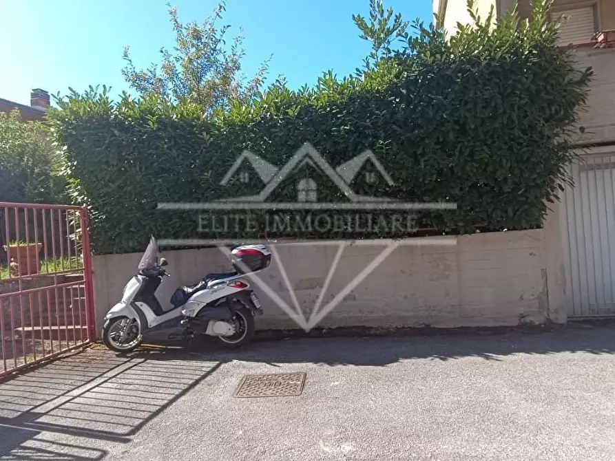 Immagine 16 di Casa semindipendente in vendita  a Carrara