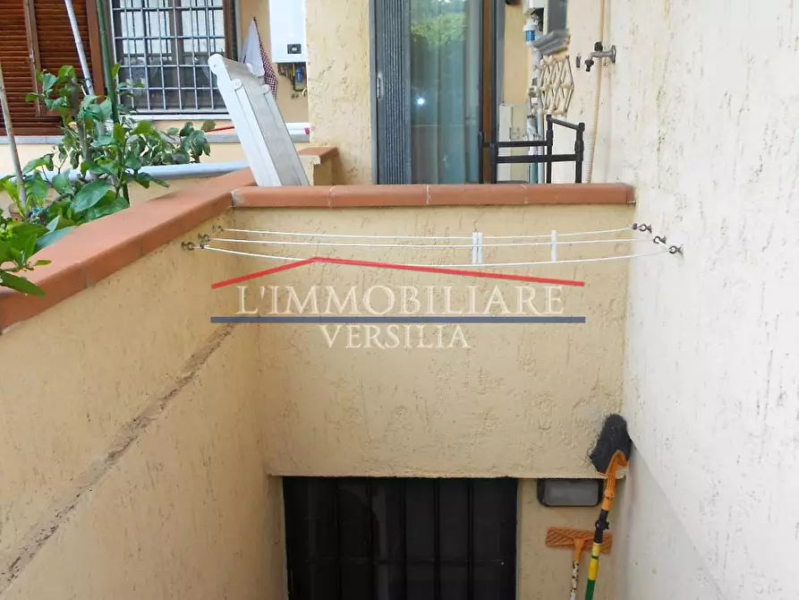 Immagine 69 di Villetta a schiera in vendita  a Pietrasanta