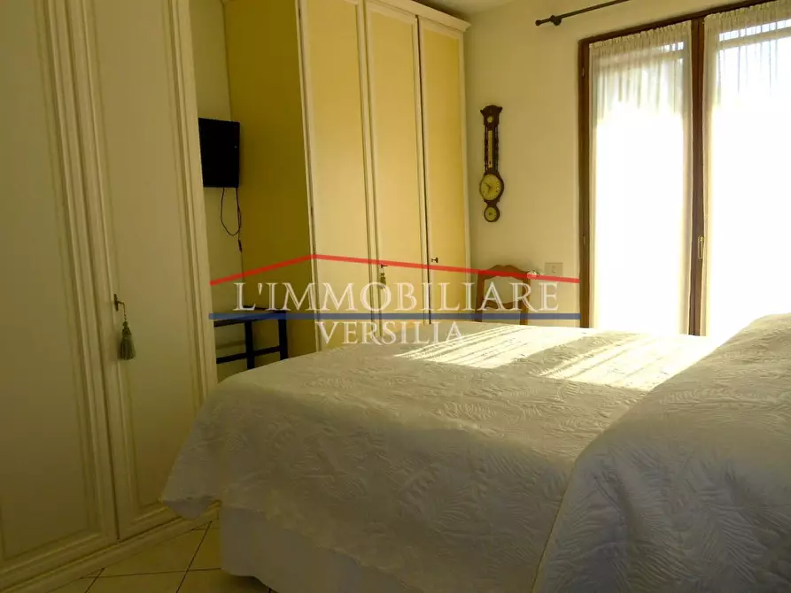 Immagine 48 di Villetta a schiera in vendita  a Pietrasanta